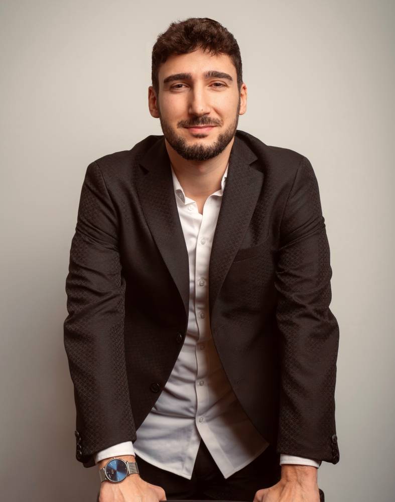 (BARATTE Axel) (Conseiller commercial vente & viager) (axel.baratte@debuissonimmobilier.fr) 