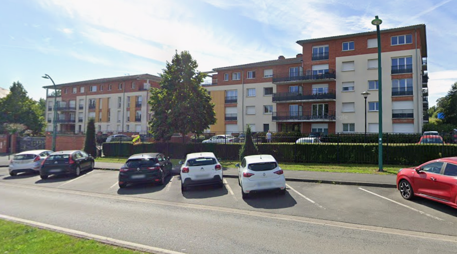 Façade immeuble Saint-Laurent-Balngy