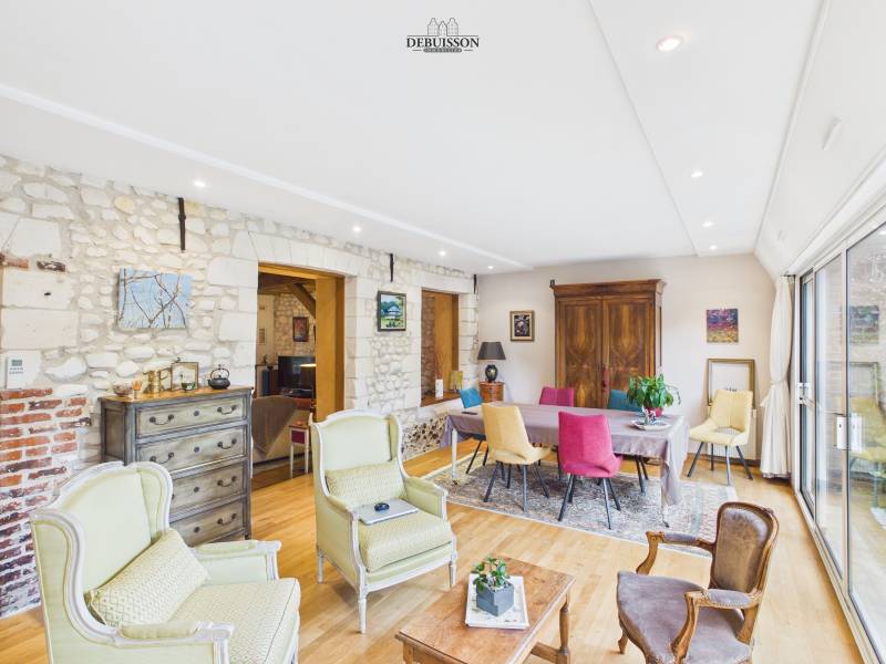 DAINVILLE - Maison de village en pierres blanches 209 m² + studio de 37 m2 dans grange en façade et garage
