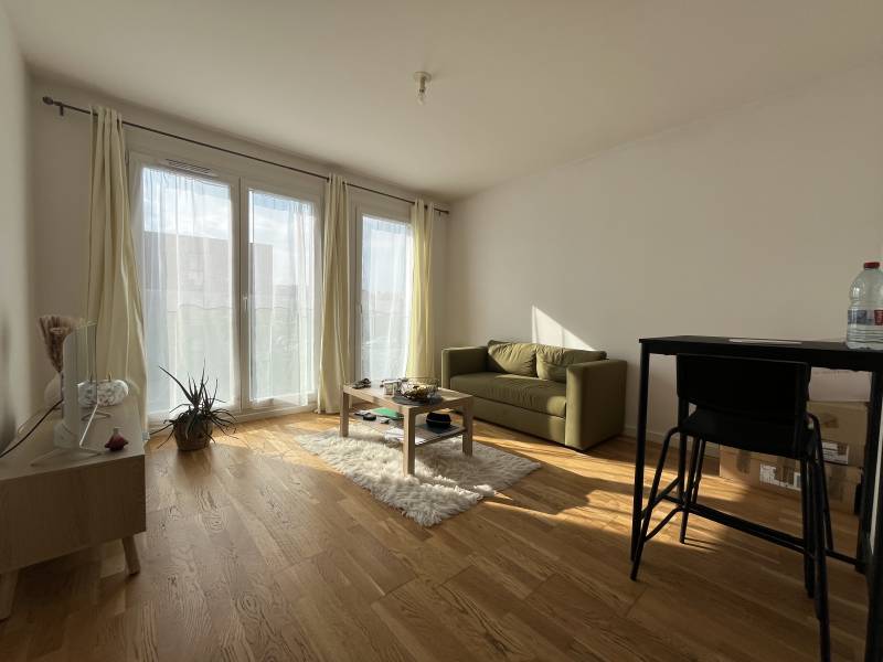 ARRAS - APPARTEMENT T2 DE 35 M² RÉCENT (2016) AVEC PARKING - A DEUX PAS DE LA GARE