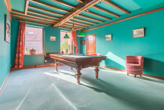 DAINVILLE - Maison de village en pierres blanches 209 m² + studio de 37 m2 dans grange en façade et garage