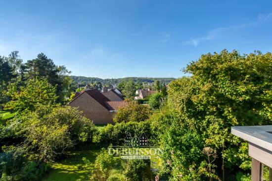 VIMY Pavillon rénové à vendre de 203 m² avec vue sur la campagne et jardin