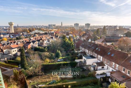 ARRAS, Appartement de type 4 de 109 m2 habitables, au 7 eme étage avec ascenceur,