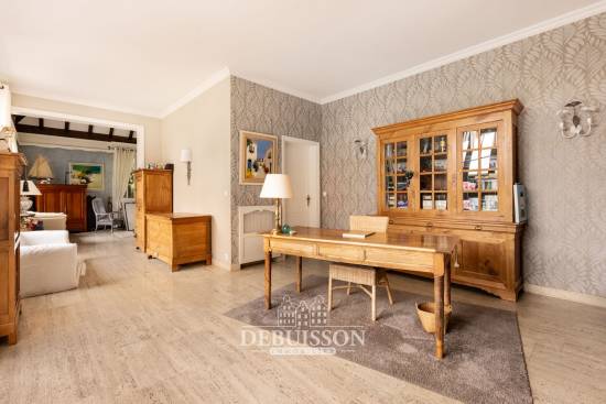 PROPRIETE IMPLANTEE SUR PRESQUE UN HECTARE A ABLAIN SAINT NAZAIRE