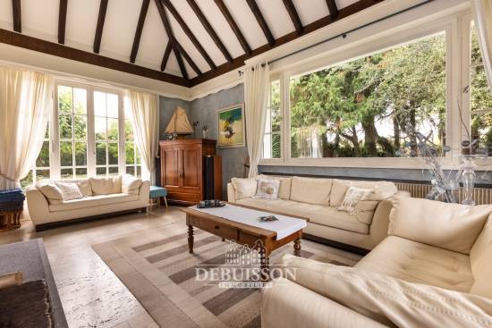 PROPRIETE IMPLANTEE SUR PRESQUE UN HECTARE A ABLAIN SAINT NAZAIRE