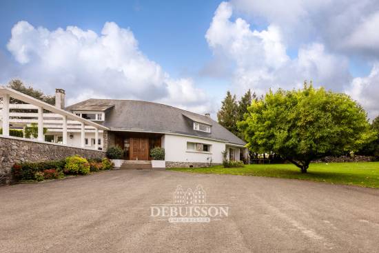 PROPRIETE IMPLANTEE SUR PRESQUE UN HECTARE A ABLAIN SAINT NAZAIRE