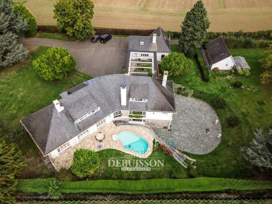 PROPRIETE IMPLANTEE SUR PRESQUE UN HECTARE A ABLAIN SAINT NAZAIRE