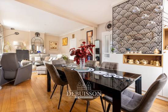 ARRAS - Secteur place Victor Hugo - Grand appartement T5 en duplex  de 171 m² hab. avec garage