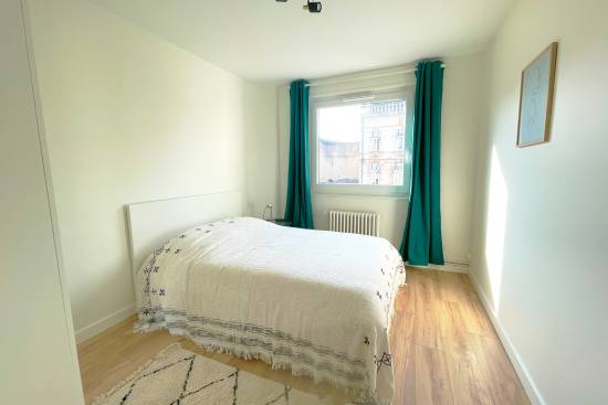 Appartement - 93 m² - 4 pièces