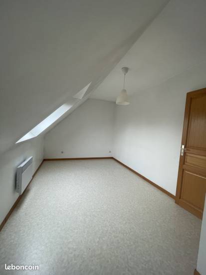 ANZIN-SAINT-AUBIN : Maison familiale à louer de 94 m² hab. - 3 chambres jardin et garage