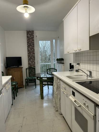 STE CATHERINE LES ARRAS APPARTEMENT DE TYPE 4. AVEC ASCENDEUR ET GARAGE