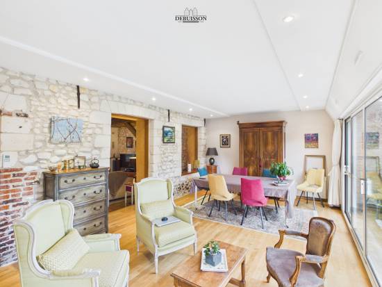 DAINVILLE - Maison de village en pierres blanches 209 m² + studio de 37 m2 dans grange en façade et garage