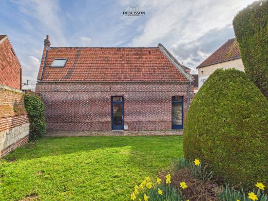 DAINVILLE - Maison de village en pierres blanches 209 m² + studio de 37 m2 dans grange en façade et garage