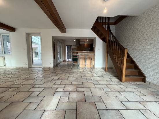 Séjour et cuisine ouverte