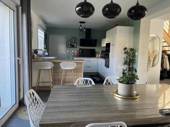 5 pièces 116.18 m² Maison 117m² 3 chambres SAINT-POLSUR-TERNOISE