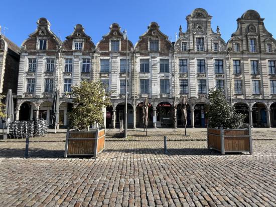 ARRAS GRAND'PLACE - APPARTEMENT T2 BIS EN DUPLEX DE 46,51 M² - EXCELLENT ÉTAT