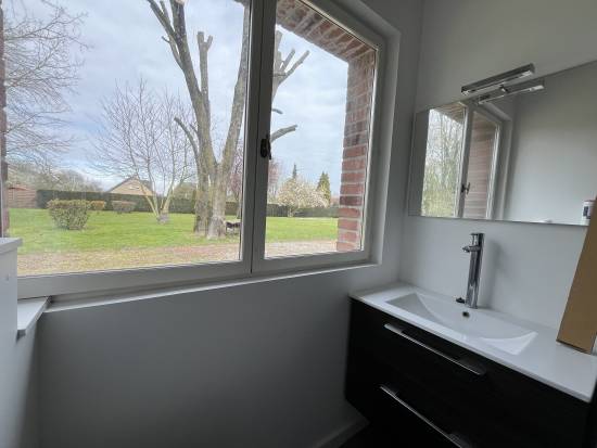 MERCATEL (62217) - 63 M² DE BUREAUX + ENTREPÔT- VASTE PARKING