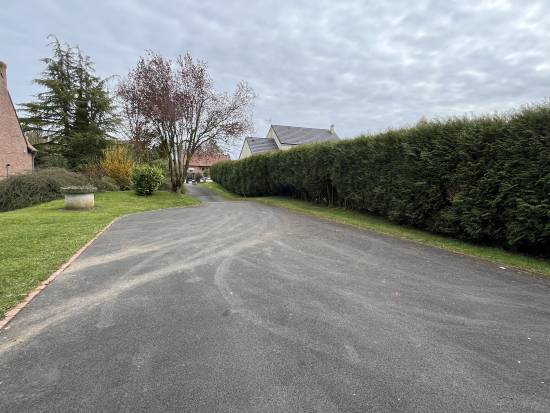 MERCATEL (62217) - 63 M² DE BUREAUX + ENTREPÔT- VASTE PARKING