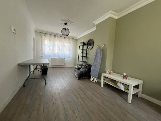 MAISON - 86.76 m² - 5 pièces