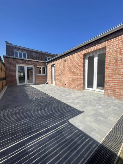 6 pièces 172.65 m² 172 m² SAINTE-CATHERINE Maison individuelle rénovée