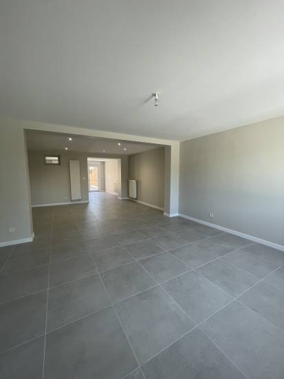 6 pièces 172.65 m² 172 m² SAINTE-CATHERINE Maison individuelle rénovée