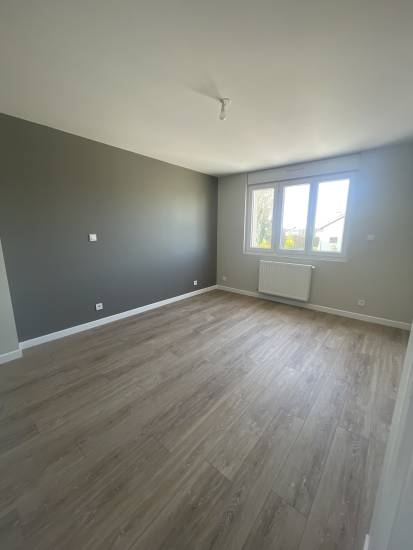 6 pièces 172.65 m² 172 m² SAINTE-CATHERINE Maison individuelle rénovée