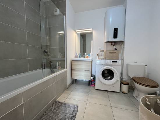 ARRAS - APPARTEMENT T2 DE 35 M² RÉCENT (2016) AVEC PARKING - A DEUX PAS DE LA GARE