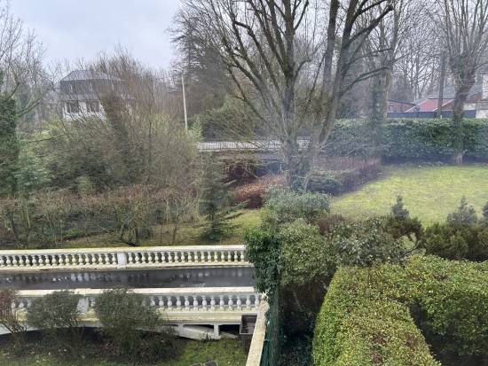 STE CATHERINE LES ARRAS APPARTEMENT DE TYPE 4. AVEC ASCENDEUR ET GARAGE
