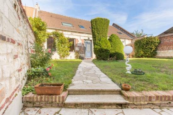 Maison - 246 m² - 7 pièces