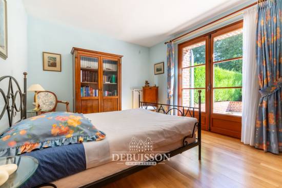 Vaste corps de ferme rénové de 251 m² avec terrain de 1600 m² à Sailly-au-Bois