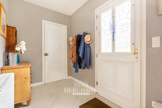 Villa familiale de 177 m² à vendre avec jardin de 1400 m² à Sainte-Catherine