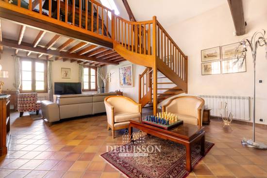 Vaste corps de ferme rénové de 251 m² avec terrain de 1600 m² à Sailly-au-Bois