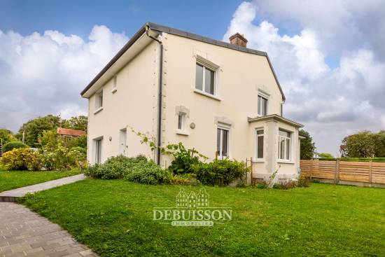 Villa familiale de 177 m² à vendre avec jardin de 1400 m² à Sainte-Catherine