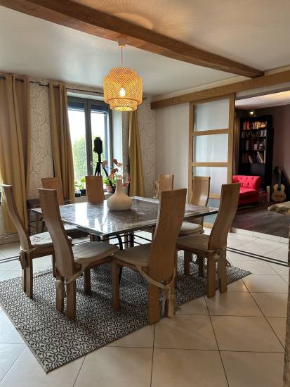 Secteur de SAVY BERLETTE , FERMETTE EN PIERRES BLANCHES